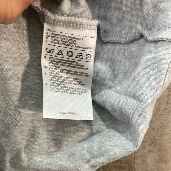 Adidas Tshirt - Picture 3 of 3